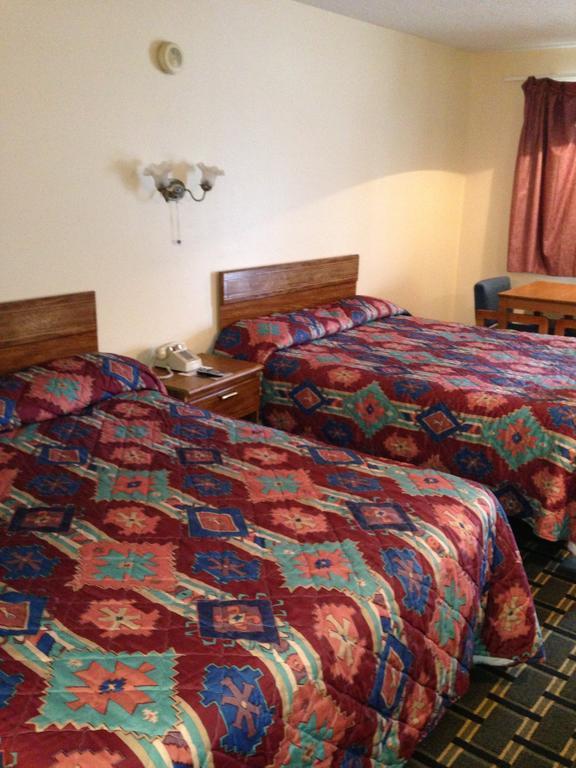 Holiday Pines Motel Jay Room photo
