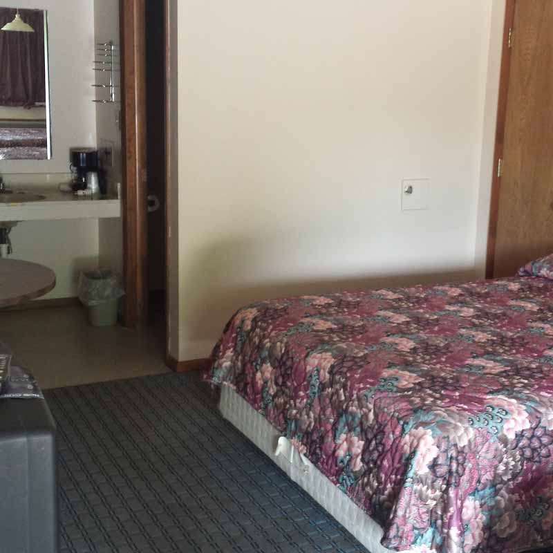 Holiday Pines Motel Jay Room photo